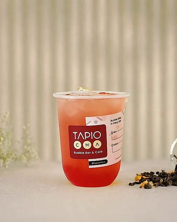 Strawberry Fruit Tea at Tapiocha