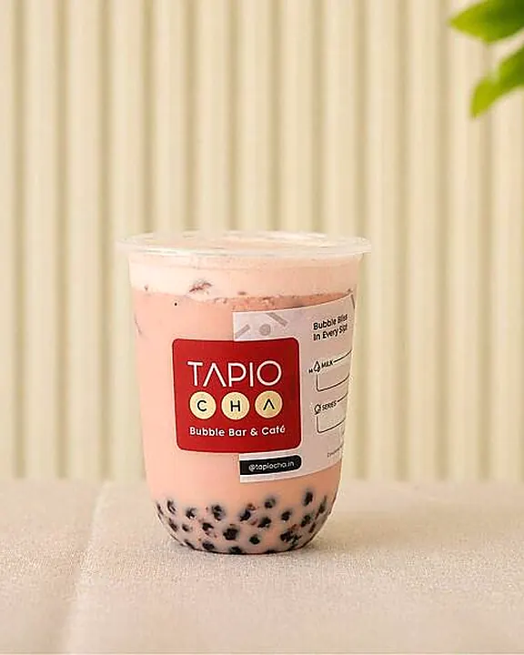 Strawberry Milk Tea at Tapiocha